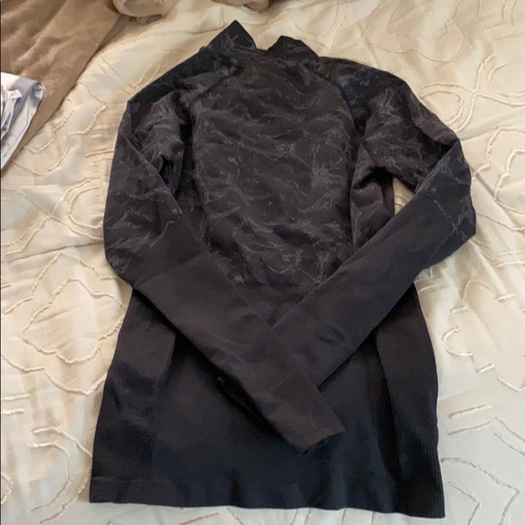 Fabletics half zip - Picture 3 of 3